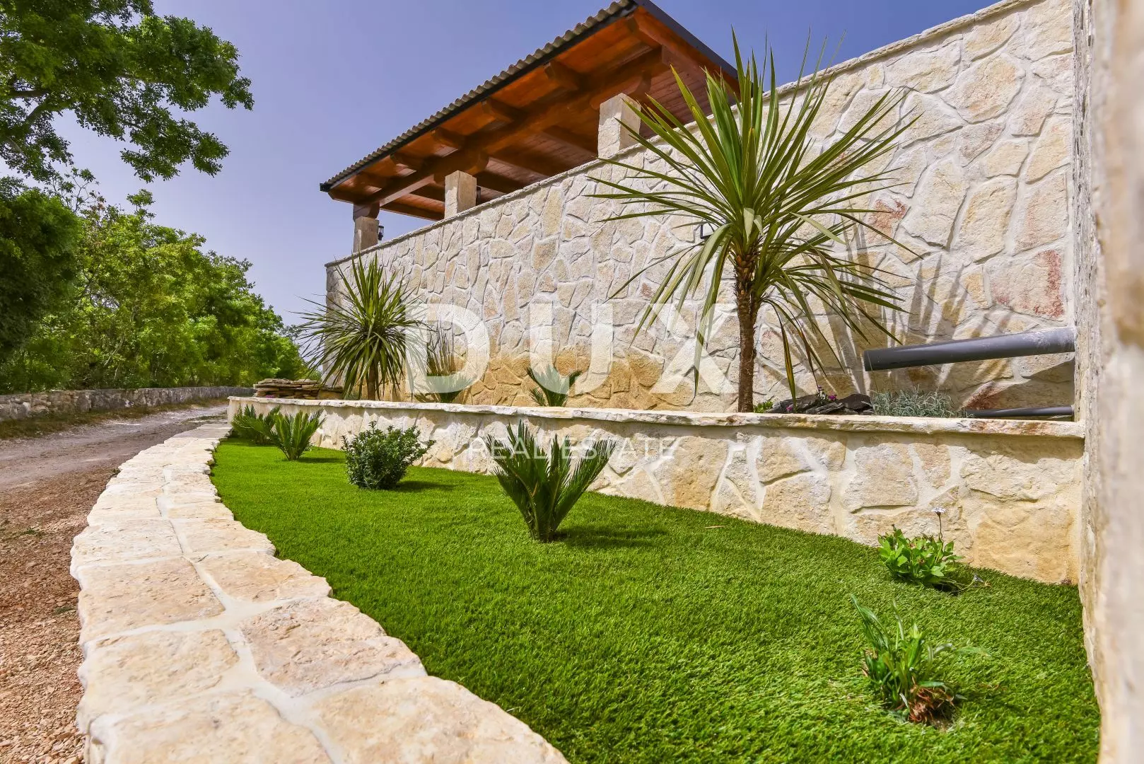 3-bedroom Villa In Pridraga, Croatia (138 M²)