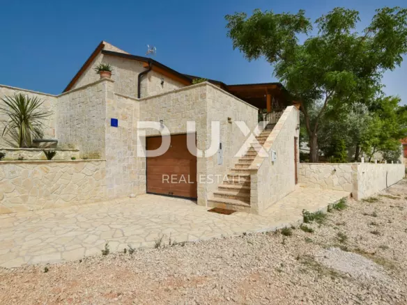3-bedroom Villa In Pridraga, Croatia (138 M²)