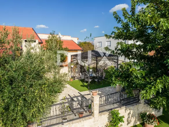 3-bedroom Villa In Pridraga, Croatia (138 M²)