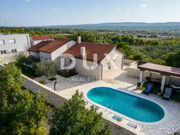 3-bedroom Villa In Pridraga, Croatia (138 M²)