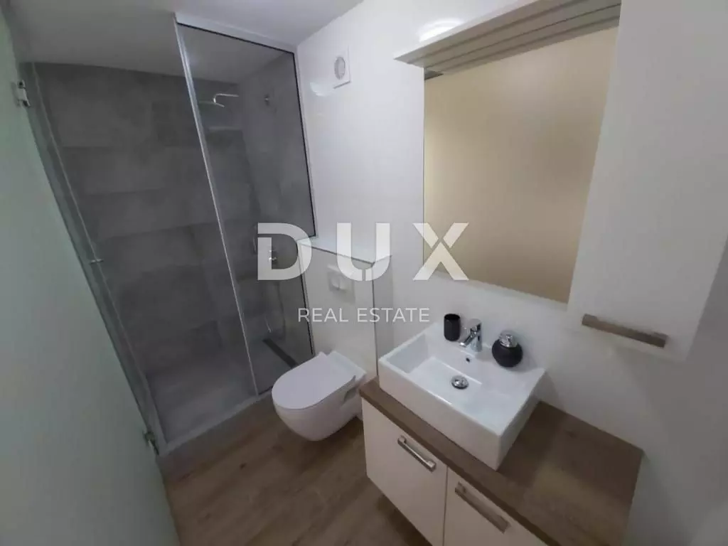 9-bedroom Detached House In Bibinje, Croatia (330 M²)