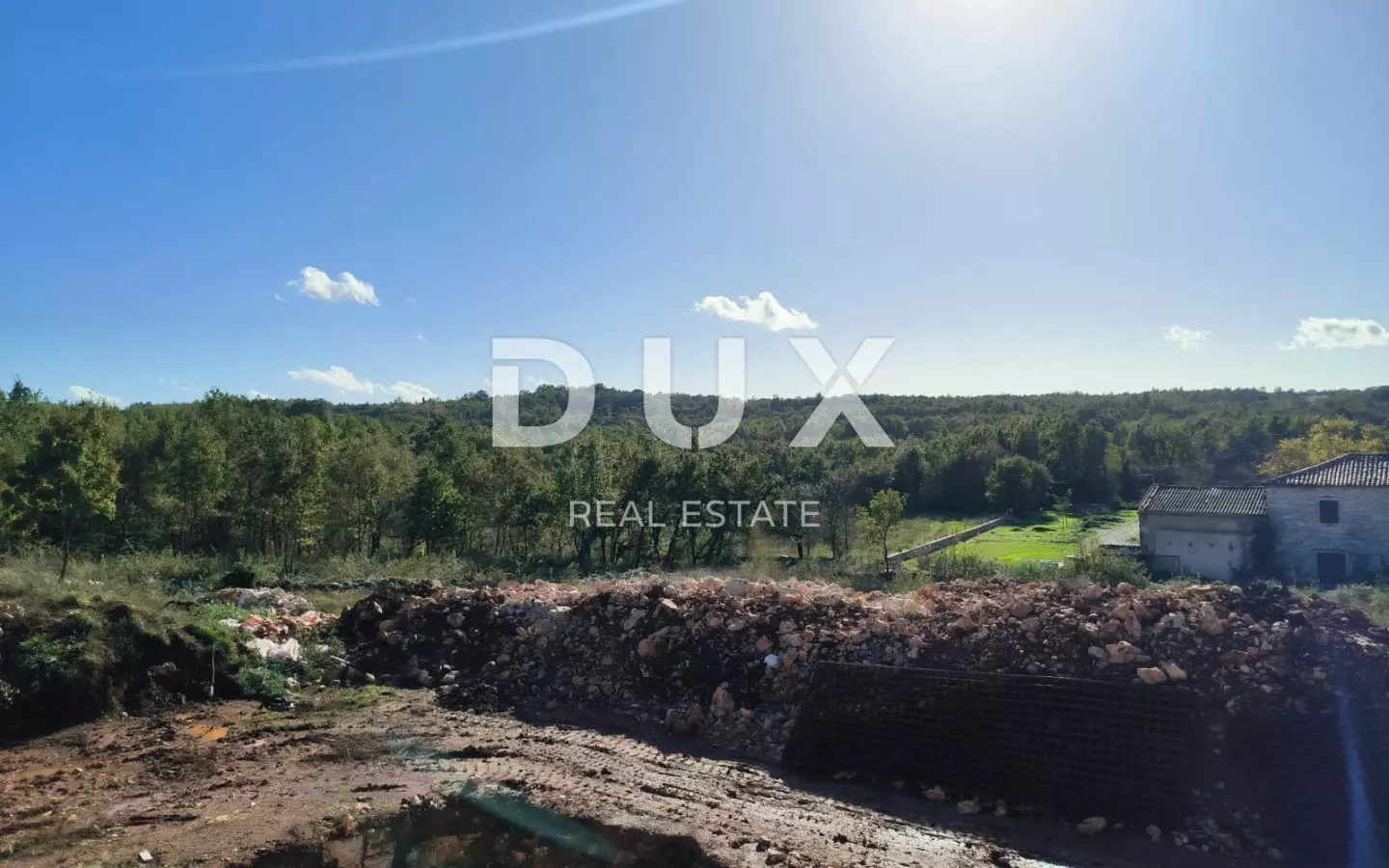 Land In Tinjan, Croatia (260 M²)