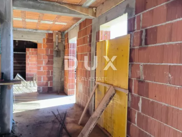 Land In Tinjan, Croatia (240 M²)