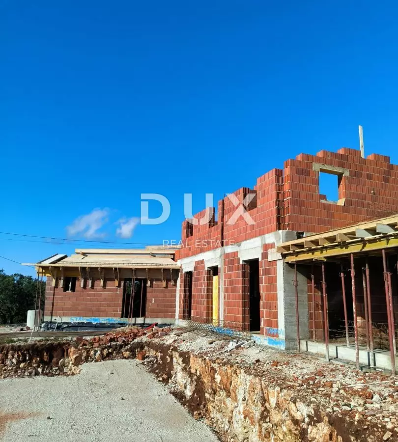Land In Tinjan, Croatia (240 M²)
