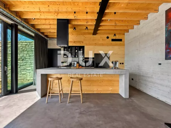 4-bedroom Villa In Motovun, Croatia (310 M²)