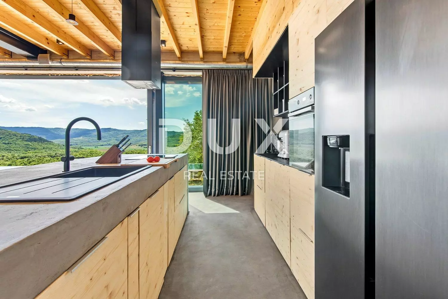 4-bedroom Villa In Motovun, Croatia (310 M²)