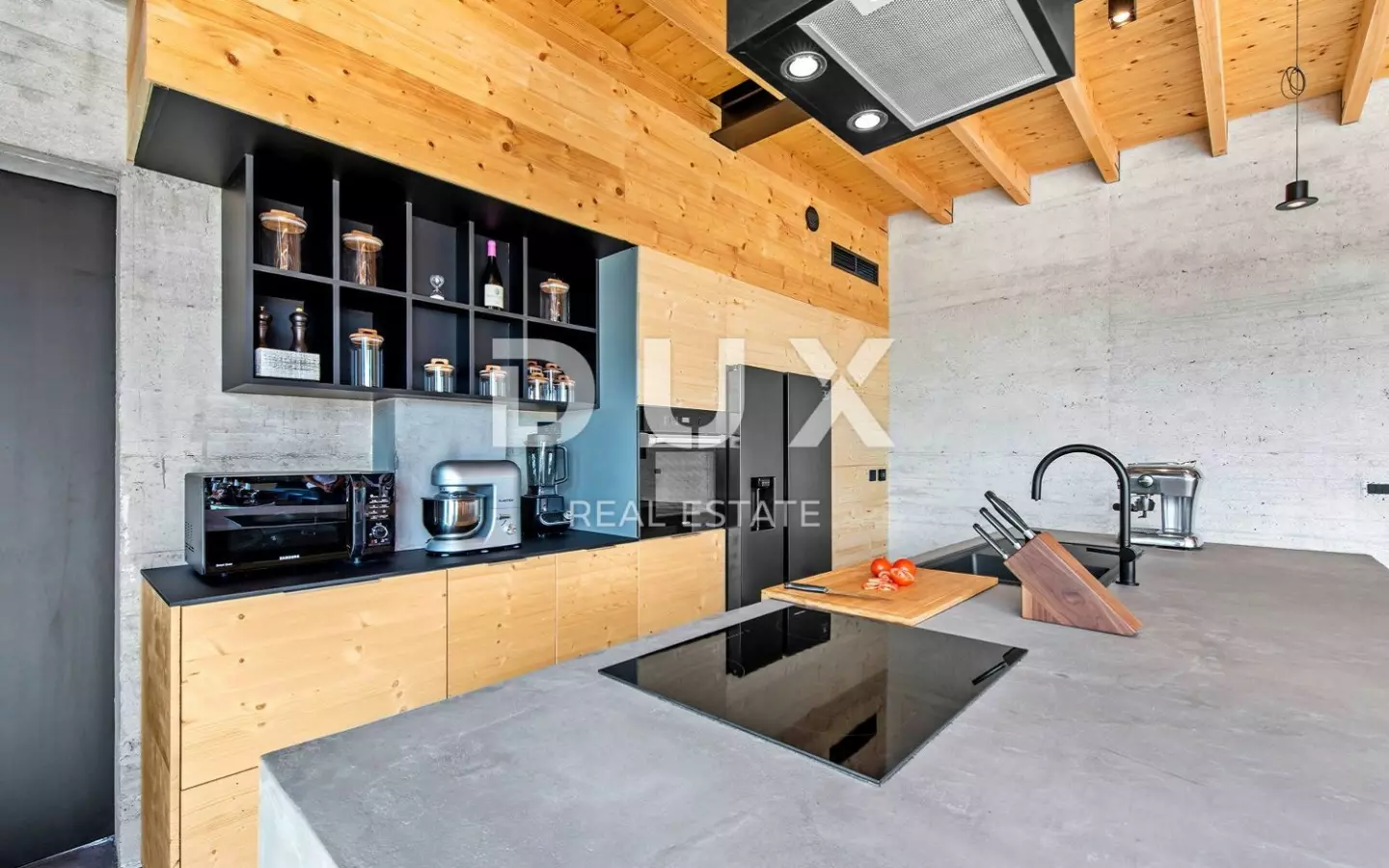 4-bedroom Villa In Motovun, Croatia (310 M²)