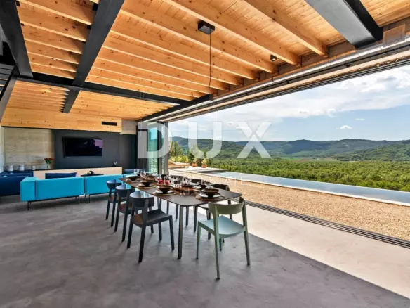 4-bedroom Villa In Motovun, Croatia (310 M²)