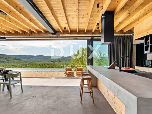 4-bedroom Villa In Motovun, Croatia (310 M²)