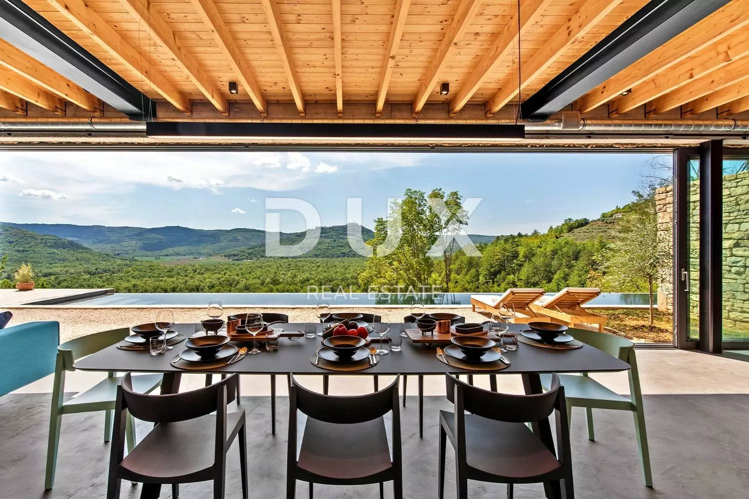 4-bedroom Villa In Motovun, Croatia (310 M²)