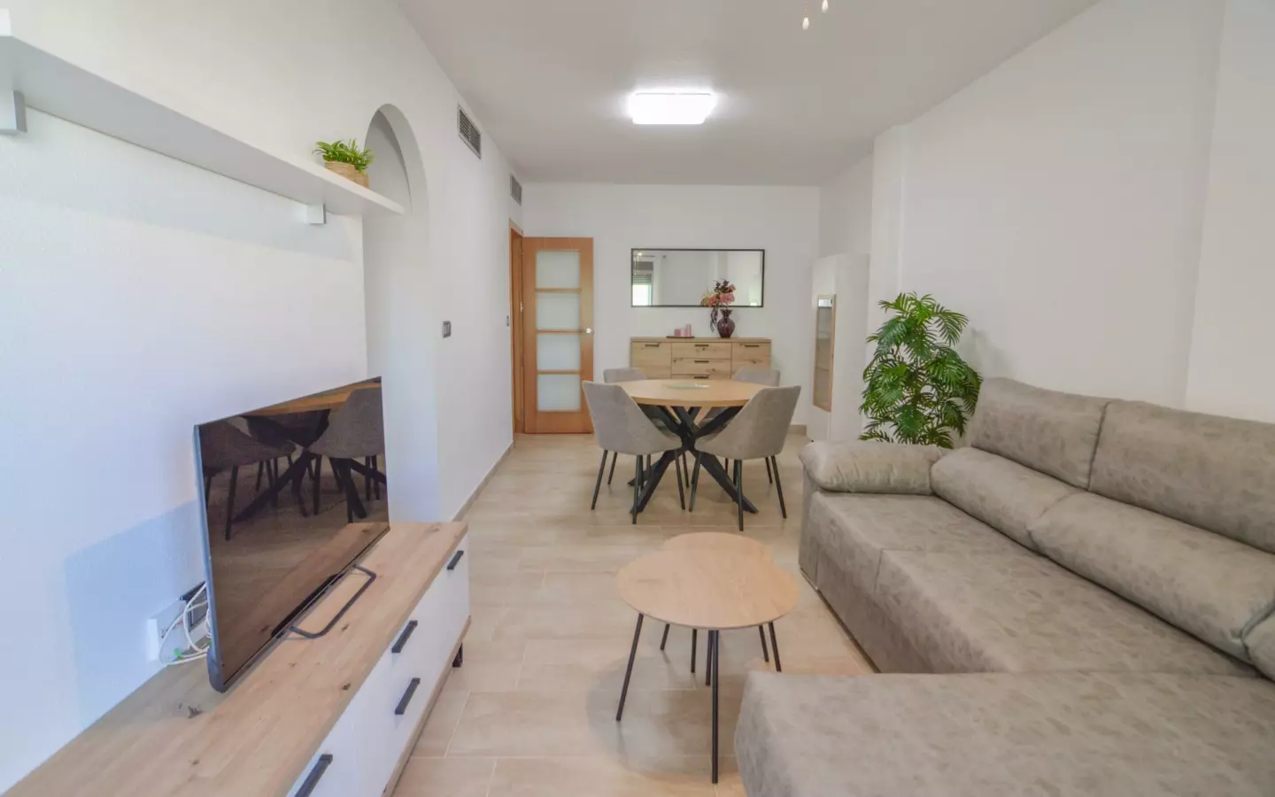 2-bedroom Apartment In Torrevieja, Spain (75 M²)
