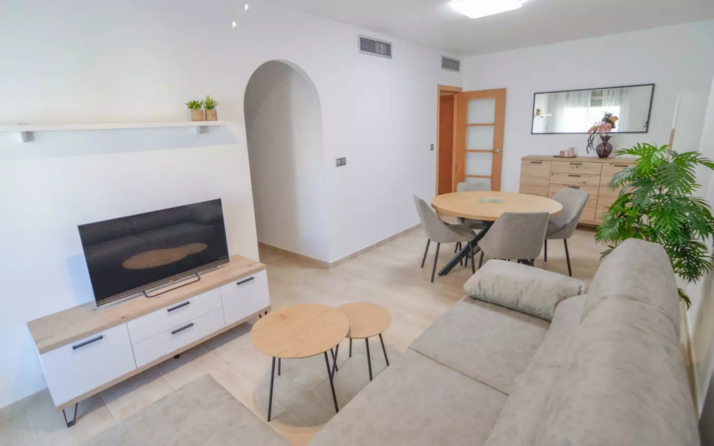 2-bedroom Apartment In Torrevieja, Spain (75 M²)