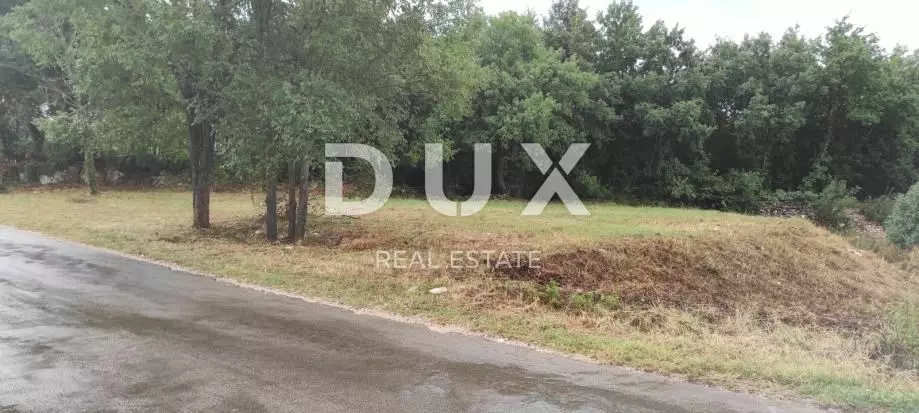 Land In Krnica, Croatia (610 M²)