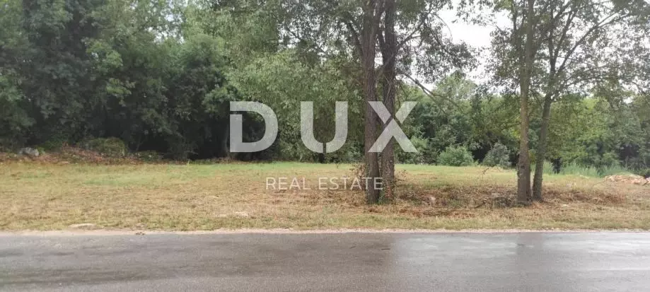 Land In Krnica, Croatia (610 M²)