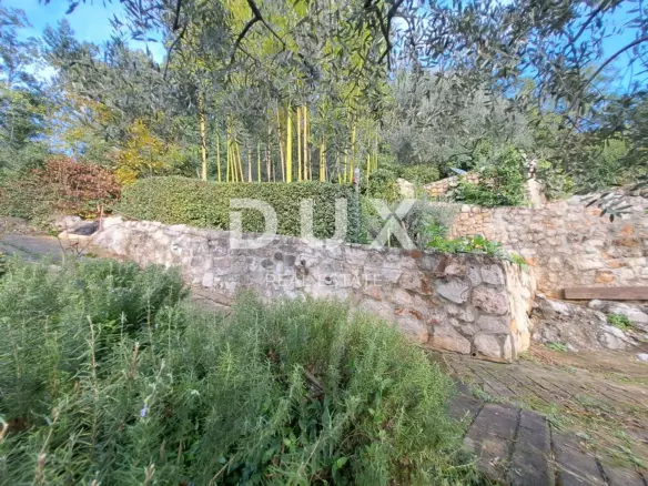 Land In Medveja, Croatia (1.817 M²)