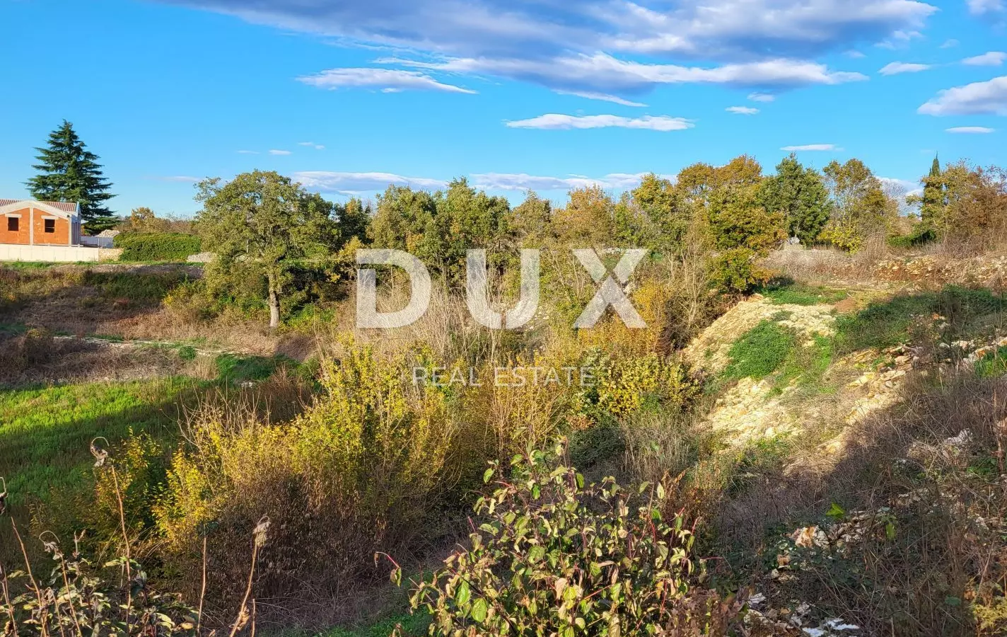 Land In Kanfanar, Croatia (4.375 M²)