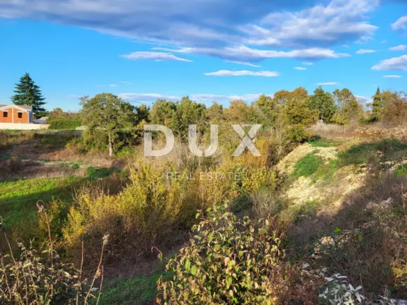 Land In Kanfanar, Croatia (4.375 M²)