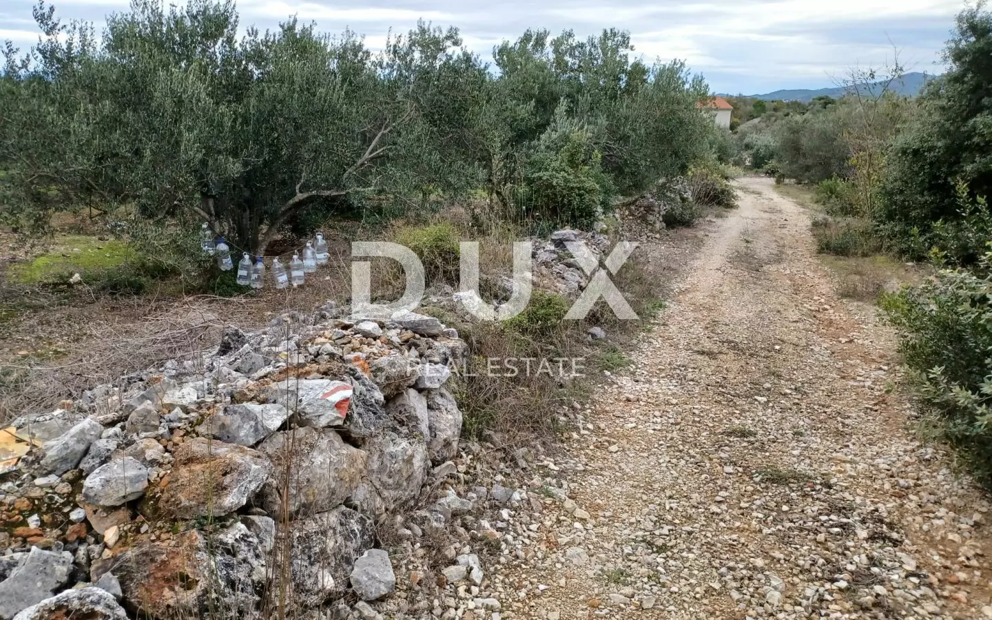 Land In Kukljica, Croatia (1.860 M²)