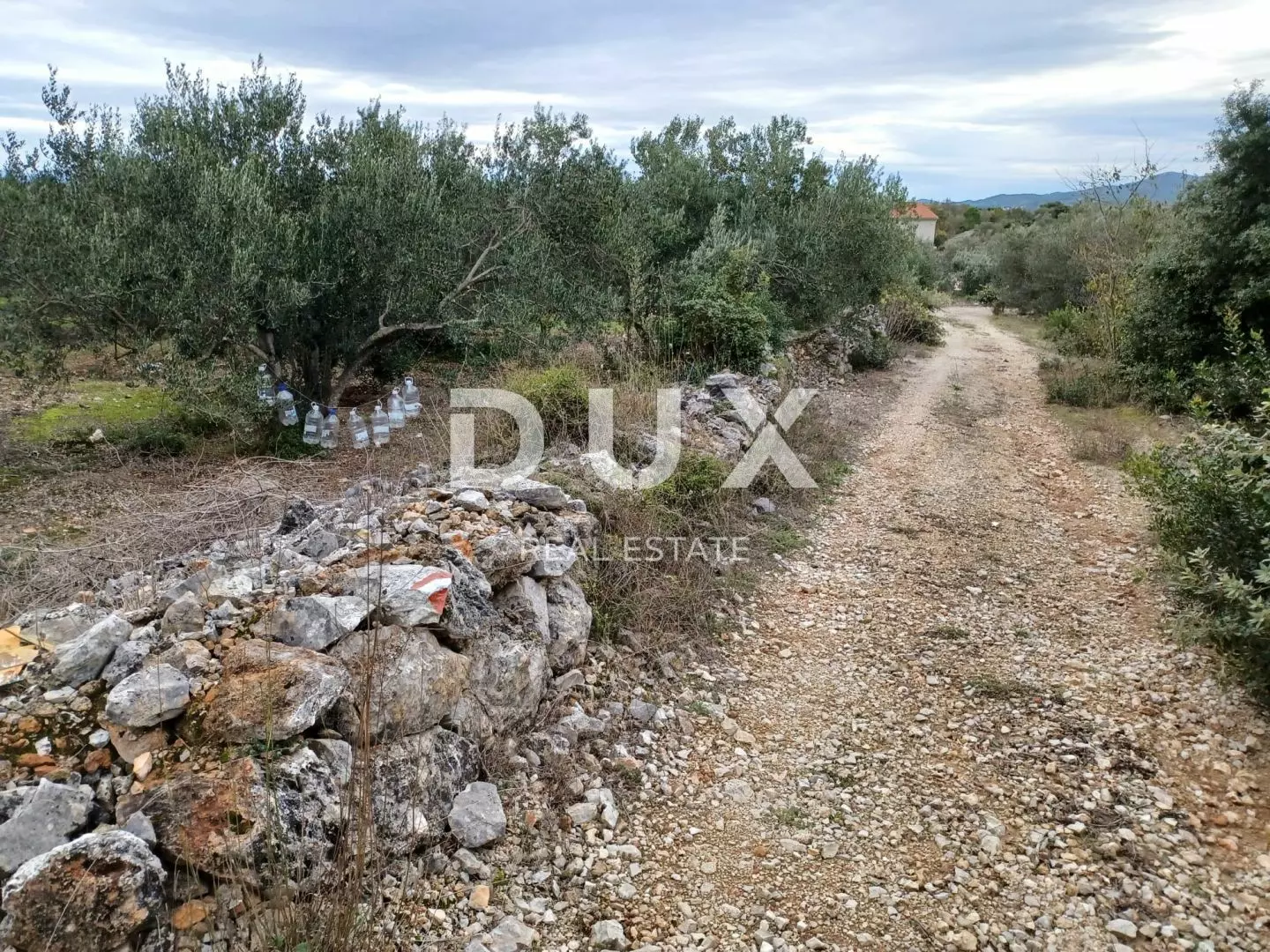Land In Kukljica, Croatia (1.860 M²)