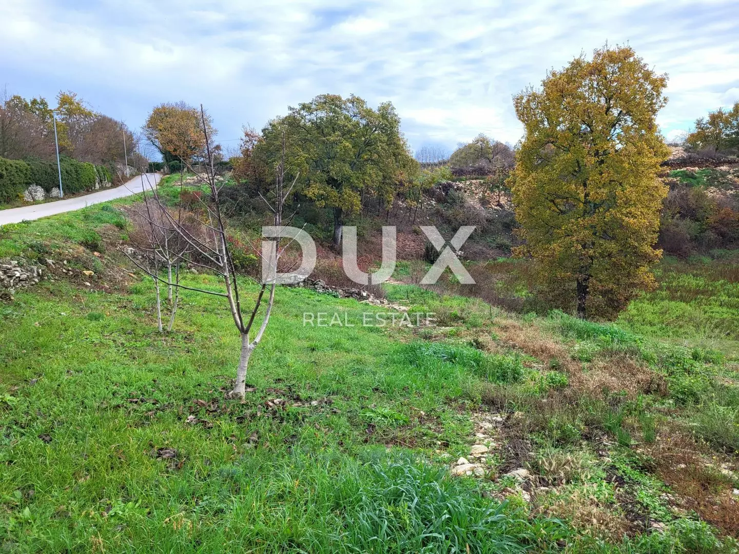 Land In Kanfanar, Croatia (979 M²)