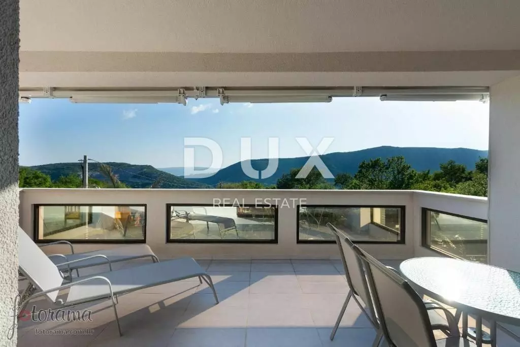 4-bedroom Villa In Crikvenica, Croatia (350 M²)