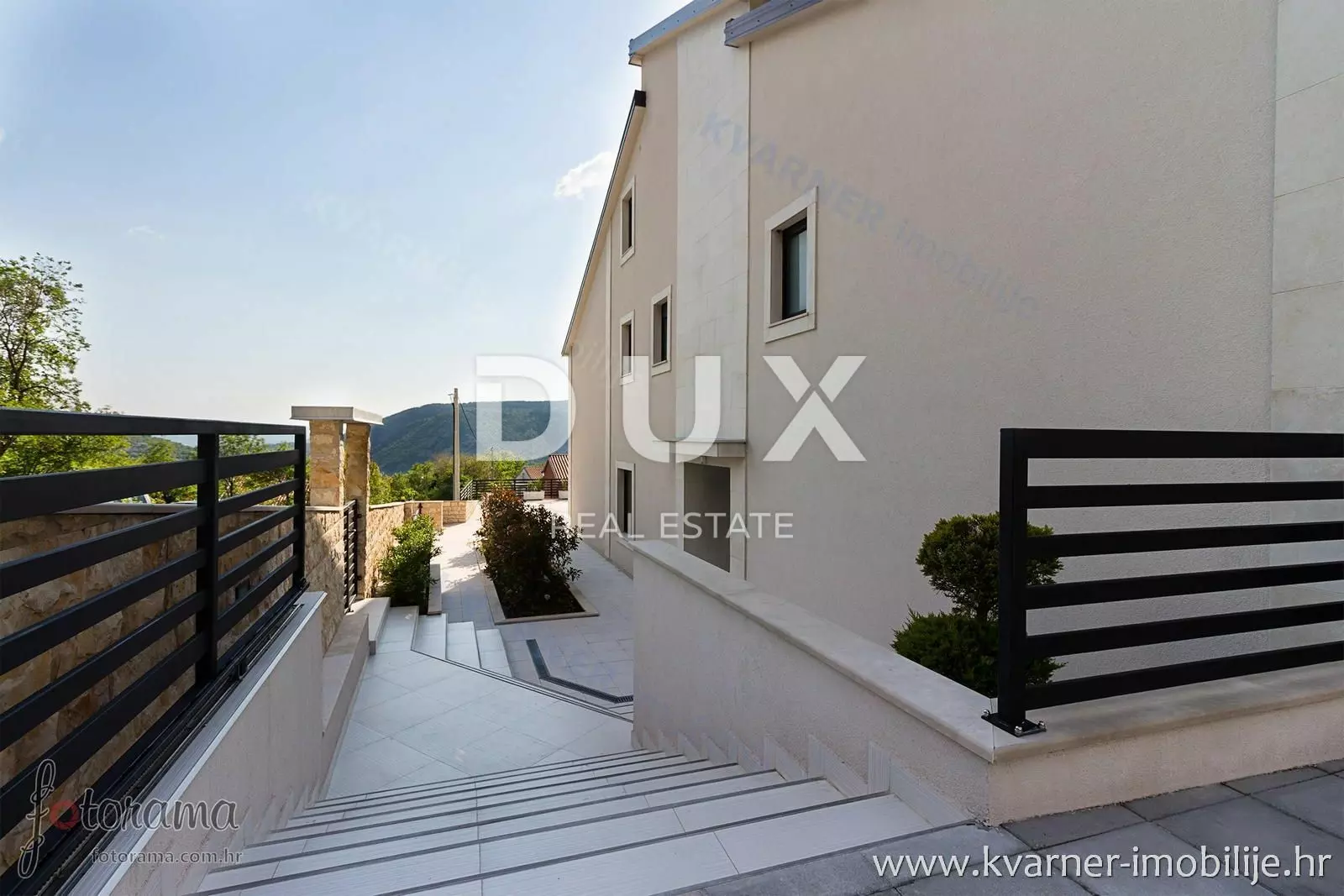 1701856519_2460_9_1493473975-ae890c 4-bedroom Villa In Crikvenica, Croatia (350 M²)