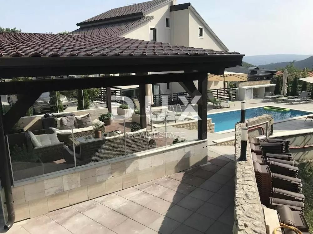 4-bedroom Villa In Crikvenica, Croatia (350 M²)