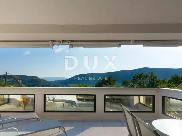 4-bedroom Villa In Crikvenica, Croatia (350 M²)