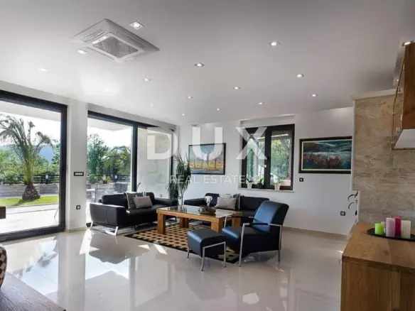 4-bedroom Villa In Crikvenica, Croatia (350 M²)