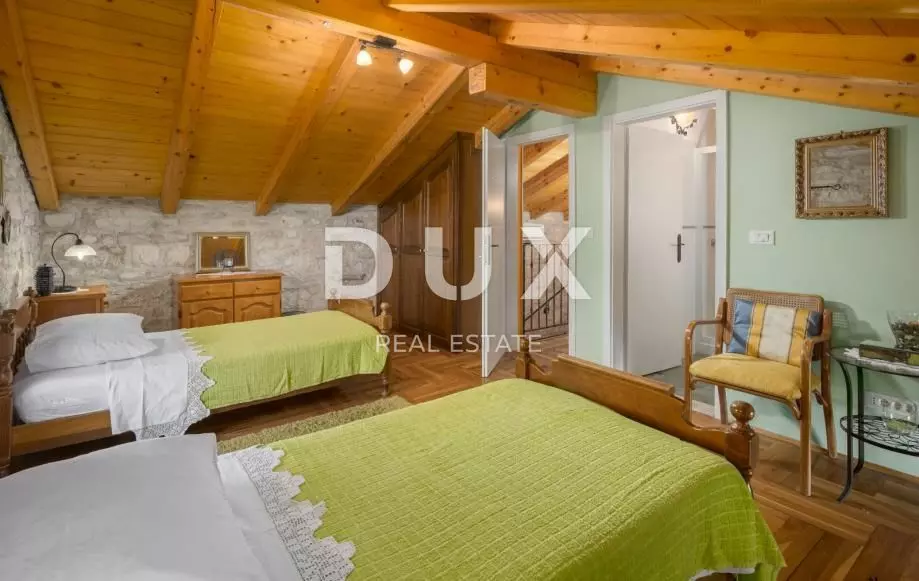 4-bedroom Villa In Tinjan, Croatia (193,47 M²)