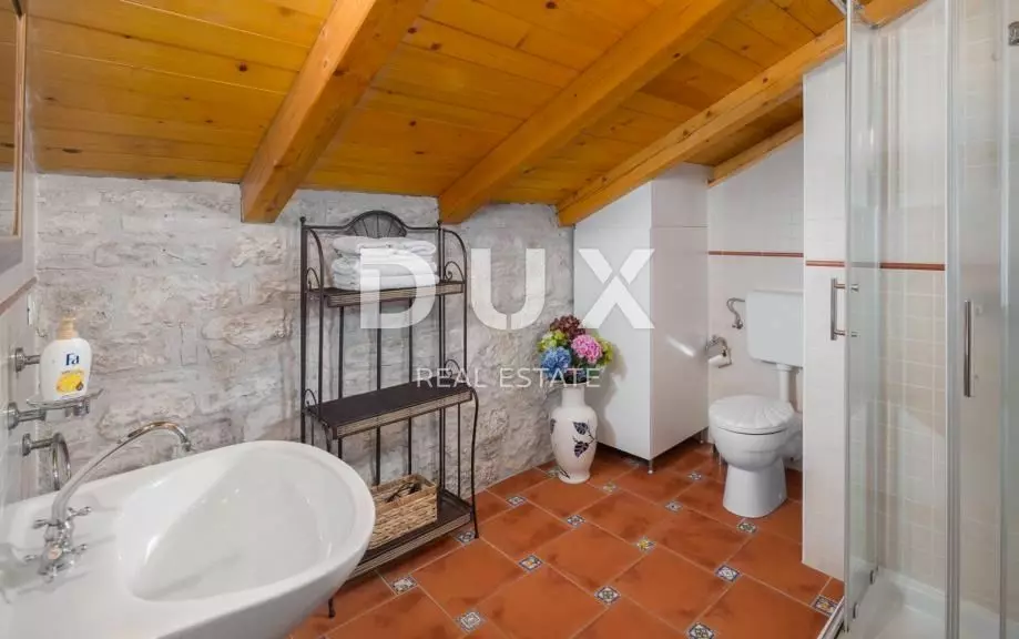 4-bedroom Villa In Tinjan, Croatia (193,47 M²)