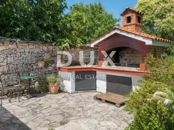 4-bedroom Villa In Tinjan, Croatia (193,47 M²)