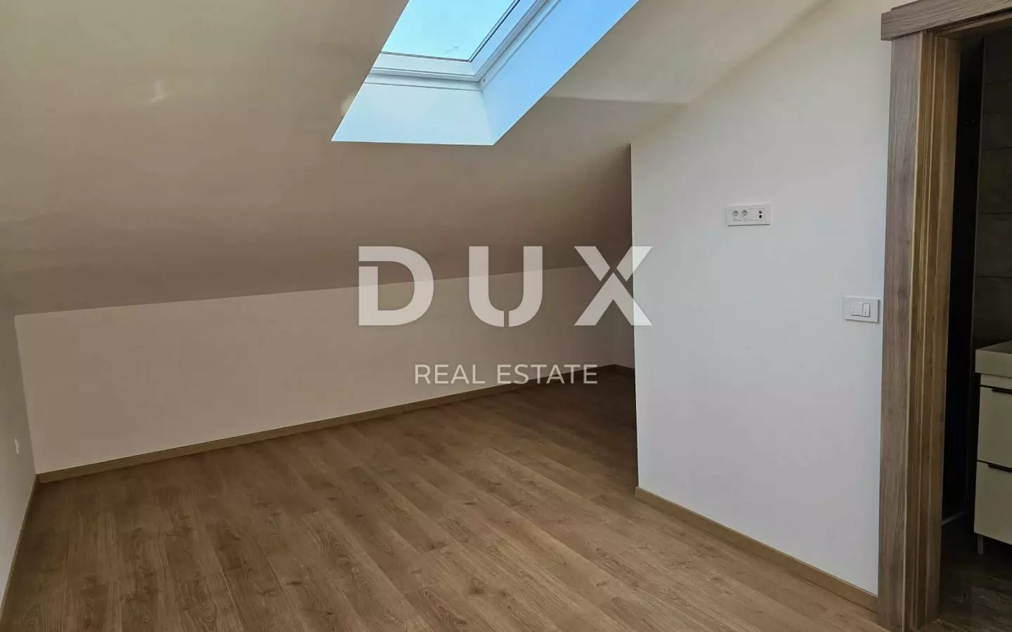 2-bedroom Apartment In Banjol, Croatia (79,59 M²)