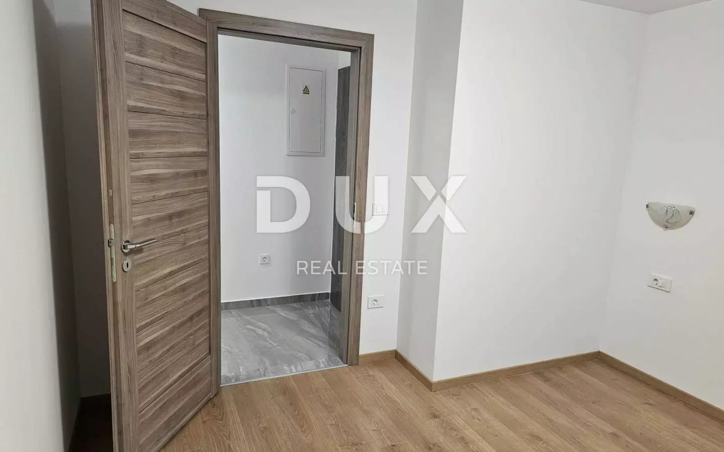 2-bedroom Apartment In Banjol, Croatia (79,59 M²)
