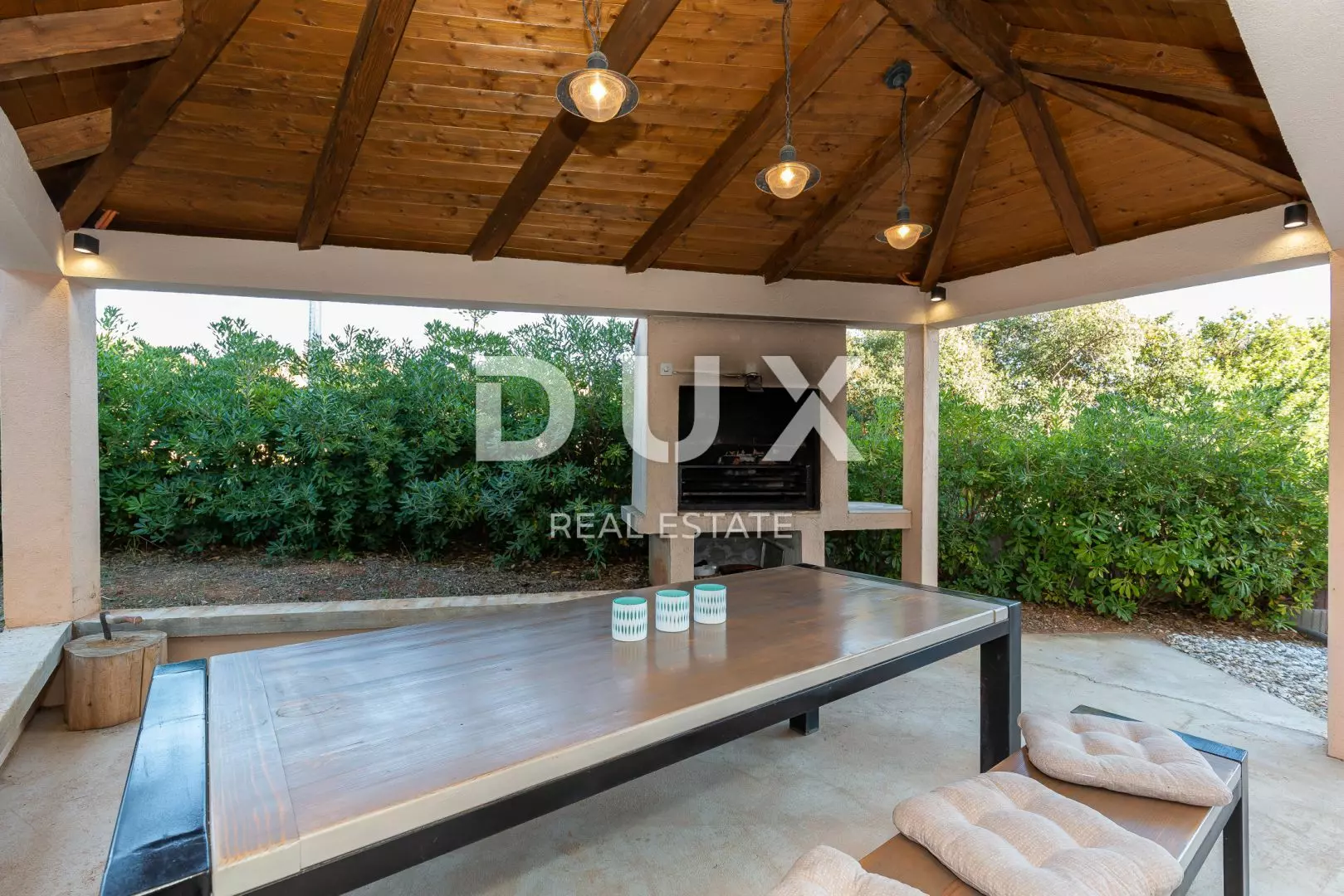 11-bedroom Detached House In Sveti Filip I Jakov, Croatia (398,41 M²)