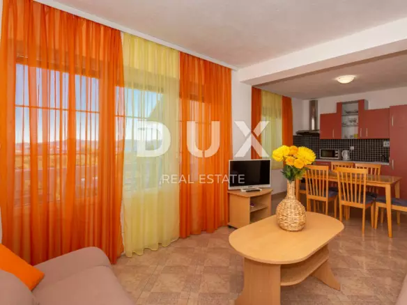 11-bedroom Detached House In Sveti Filip I Jakov, Croatia (398,41 M²)