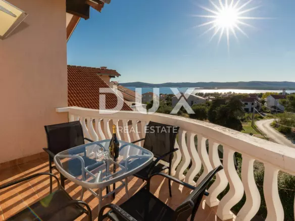 11-bedroom Detached House In Sveti Filip I Jakov, Croatia (398,41 M²)