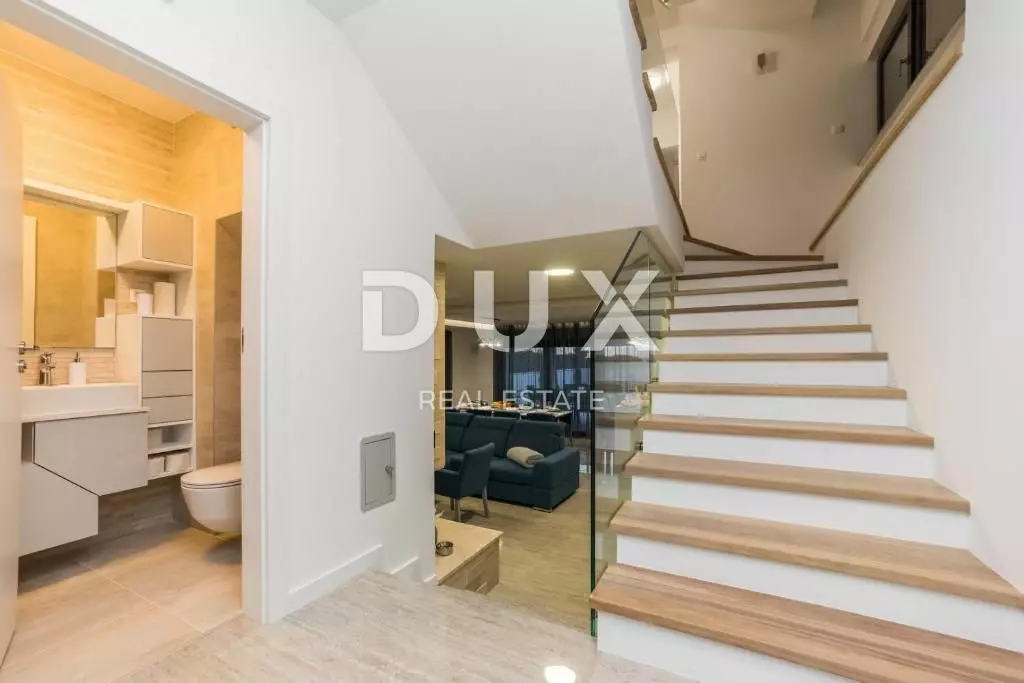 4-bedroom Villa In Zaton, Croatia (194,23 M²)