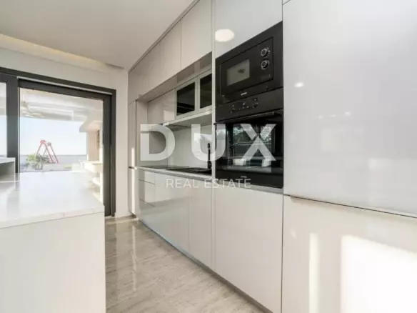 4-bedroom Villa In Zaton, Croatia (194,23 M²)