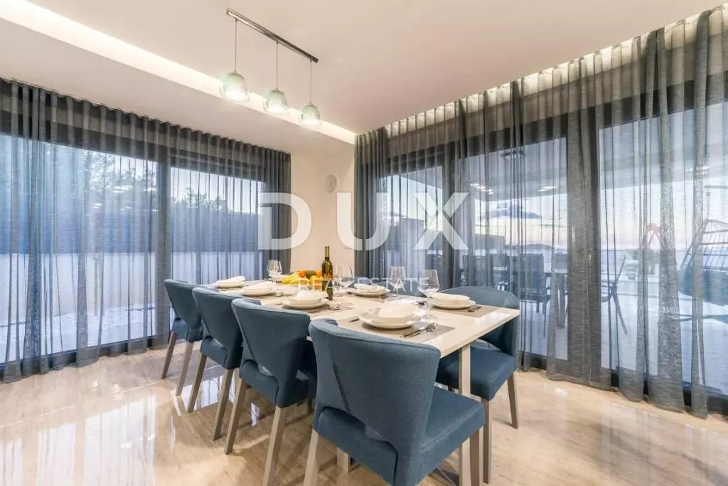 4-bedroom Villa In Zaton, Croatia (194,23 M²)