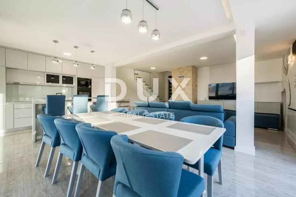 4-bedroom Villa In Zaton, Croatia (194,23 M²)