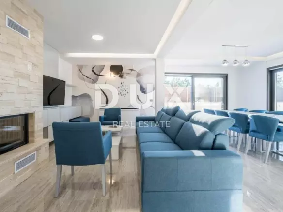 4-bedroom Villa In Zaton, Croatia (194,23 M²)