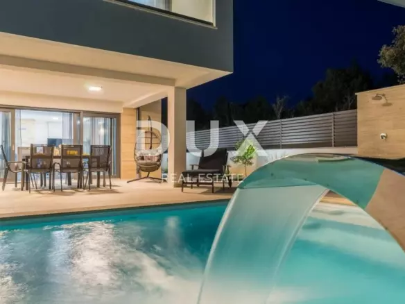4-bedroom Villa In Zaton, Croatia (194,23 M²)