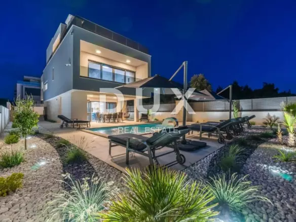 4-bedroom Villa In Zaton, Croatia (194,23 M²)
