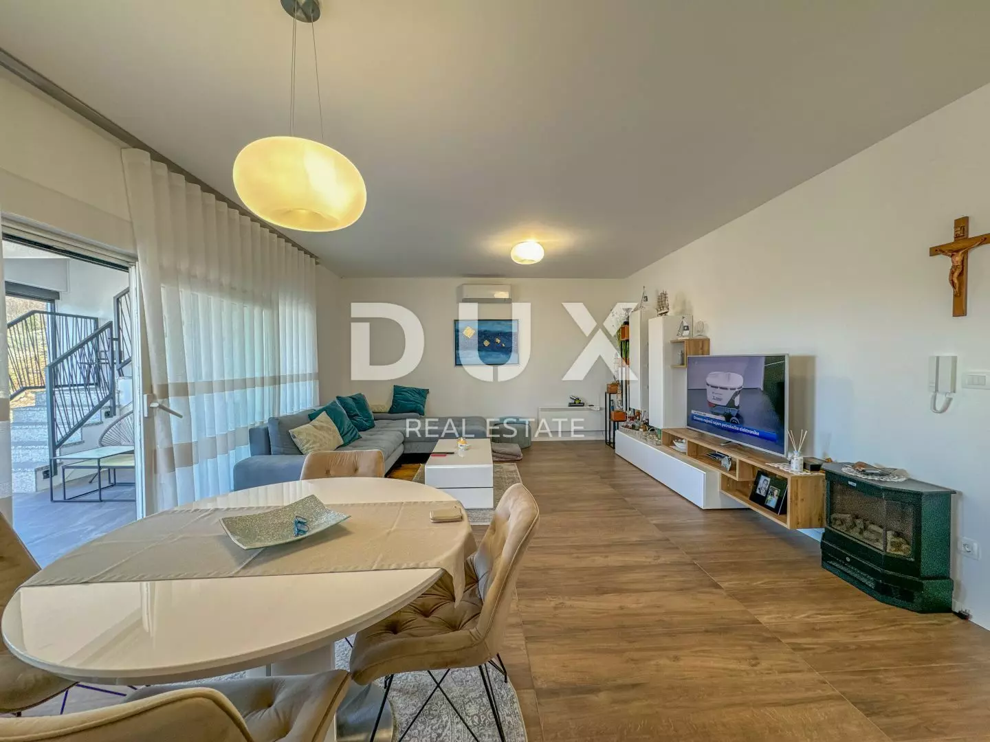 3-bedroom Apartment In Dramalj, Croatia (195 M²)