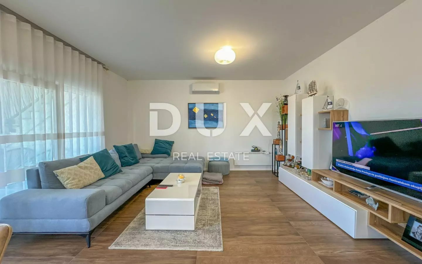 3-bedroom Apartment In Dramalj, Croatia (195 M²)