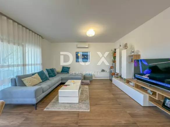 3-bedroom Apartment In Dramalj, Croatia (195 M²)