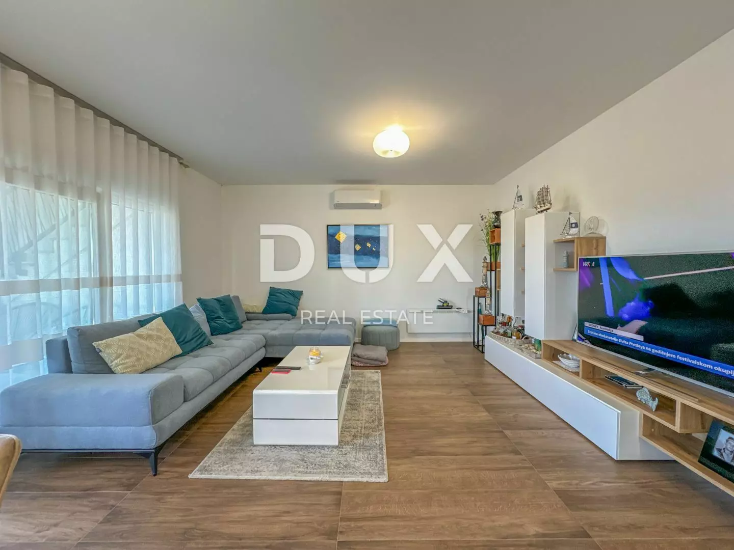 3-bedroom Apartment In Dramalj, Croatia (195 M²)