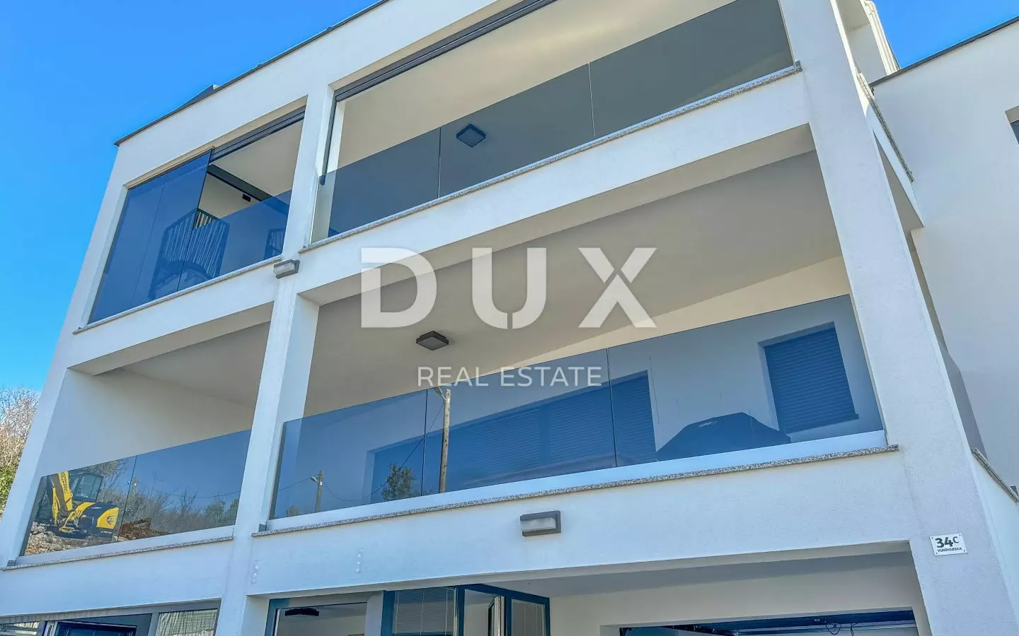 3-bedroom Apartment In Dramalj, Croatia (195 M²)