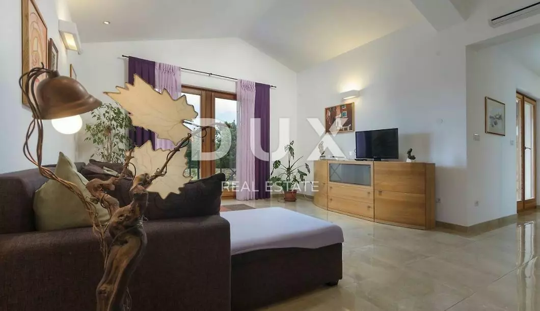 4-bedroom Villa In Valtura, Croatia (155 M²)